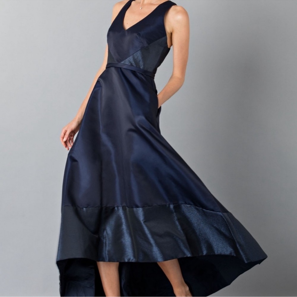 Theia NAVY BLUE high low V-Neck sleeveless evening long Gown - Picture 10 of 12